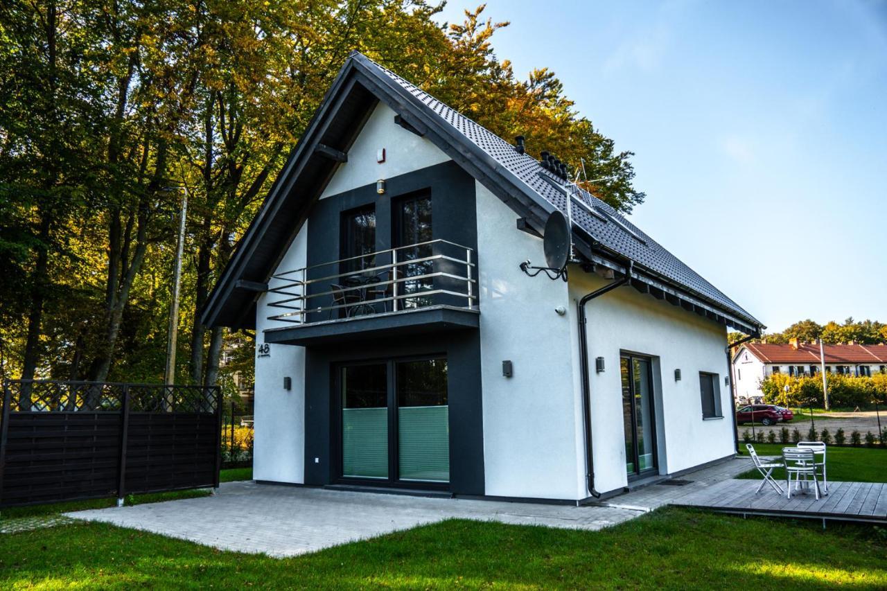 Domowy Zakatek Vila Tuchom Exterior foto